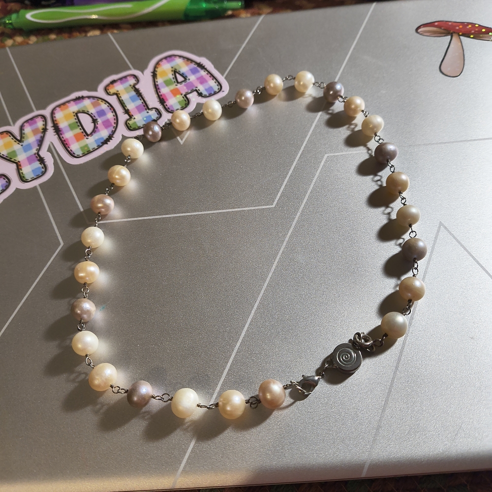 Elegant Pearl Necklace with Silver Clasp